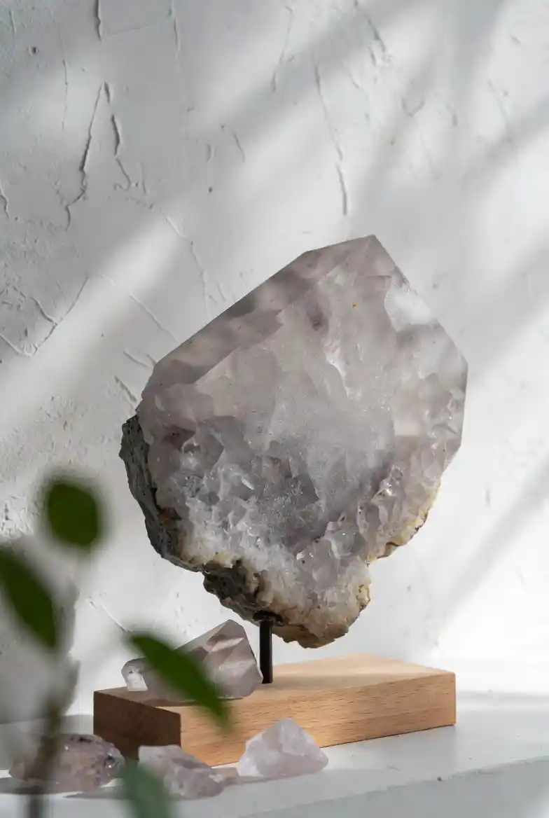 gemska unique crystal piece